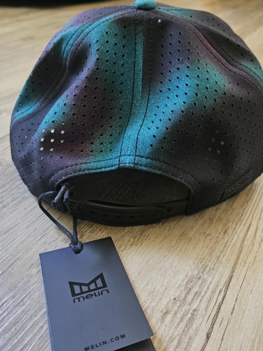 NWT Melin Men's Hydro Odyssey Stacked Aura NOAR CL Black Performamce Hat - Picture 3 of 8